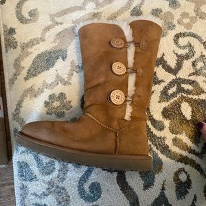 Bailey button uggs